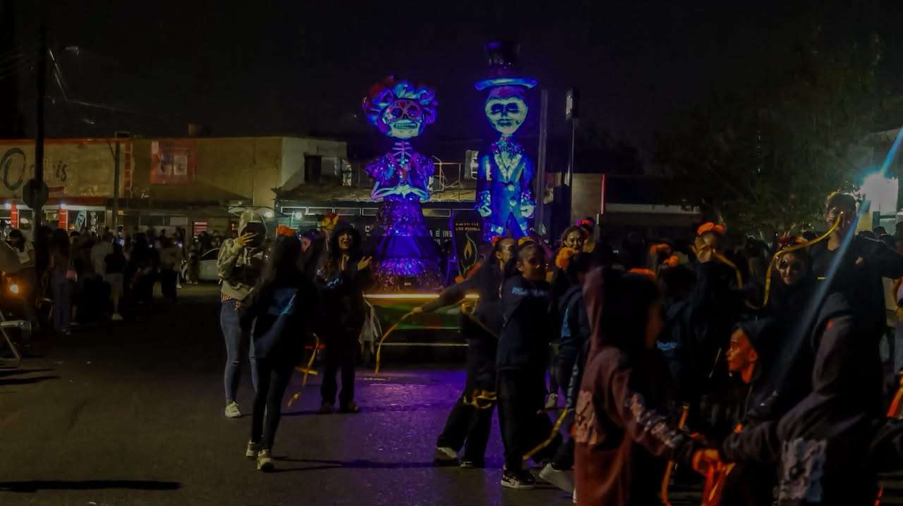 Suspende lluvia desfile de Día de Muertos en Delicias