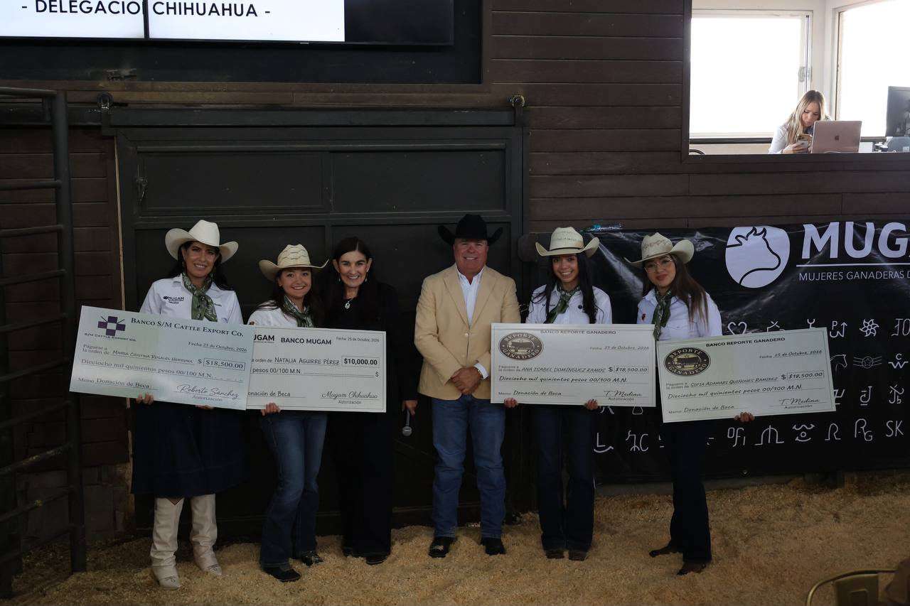 Reconoce René Chavira a mujeres ganaderas en tercer foro de Mugam
