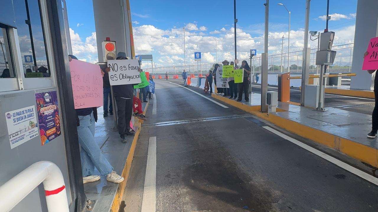 Toman puente Guadalupe-Tornillo por falta de transporte