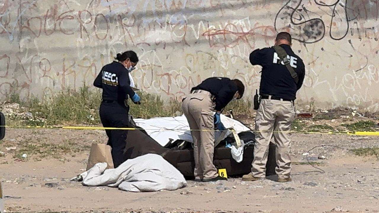 Abandonan cadáver dentro de un sillón en Ampliación Aeropuerto