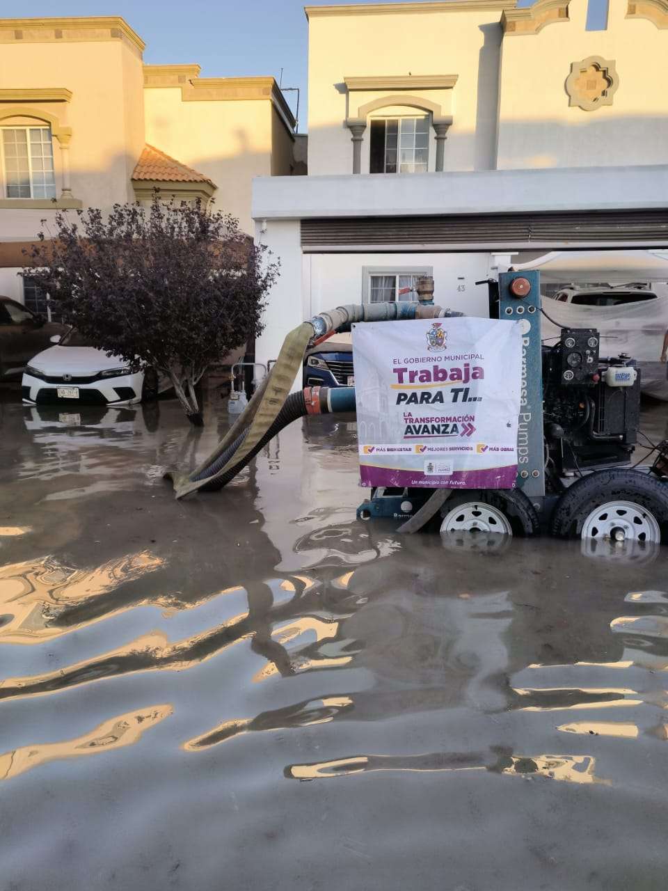 Realizan trabajos de desagüe en Gardeno Residencial 1 y 2