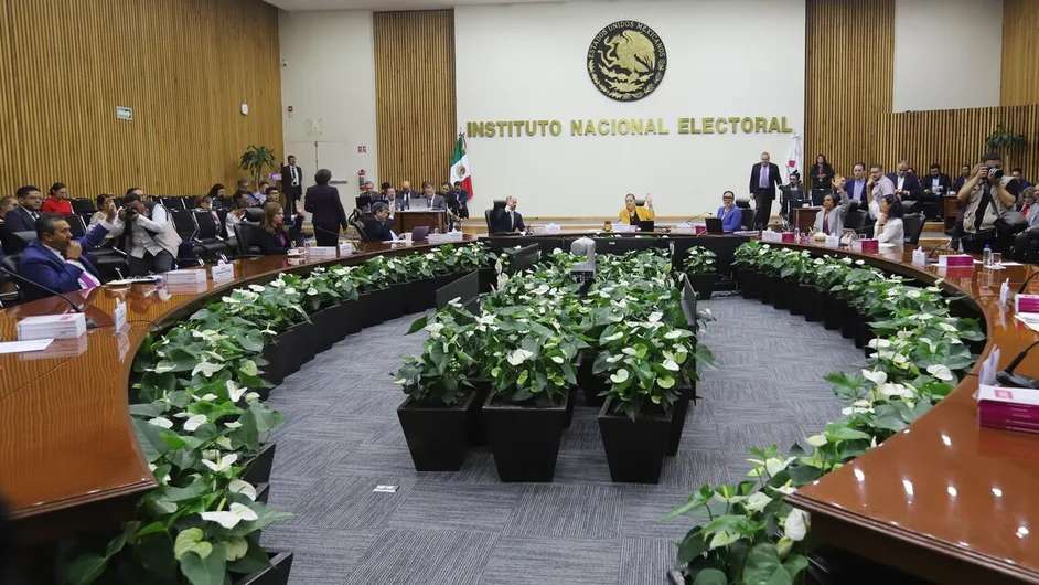 Buscan INE relevo de Taddei