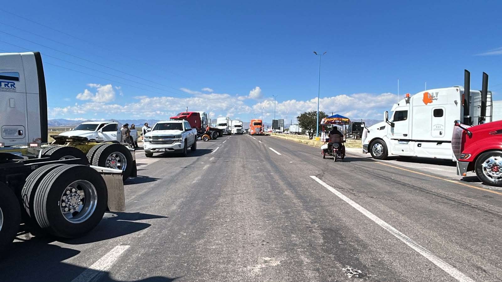 Estrangulan transportistas carretera a Juárez 