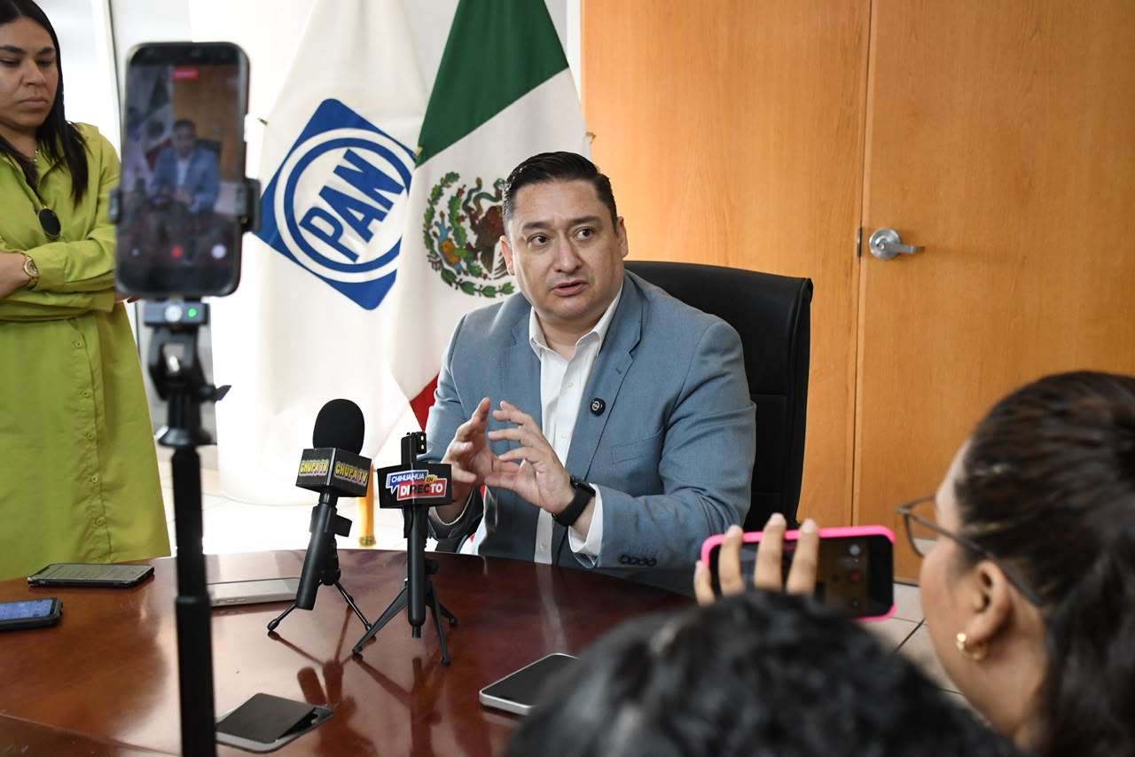 Celebra Alfredo Chávez renuncia de Taddei 
