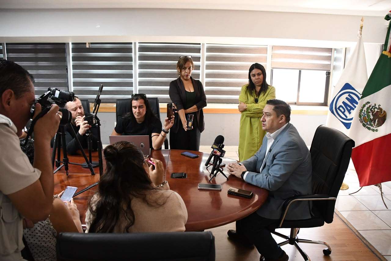 Fiscalía debe impugnar resolución sobre Jáuregui