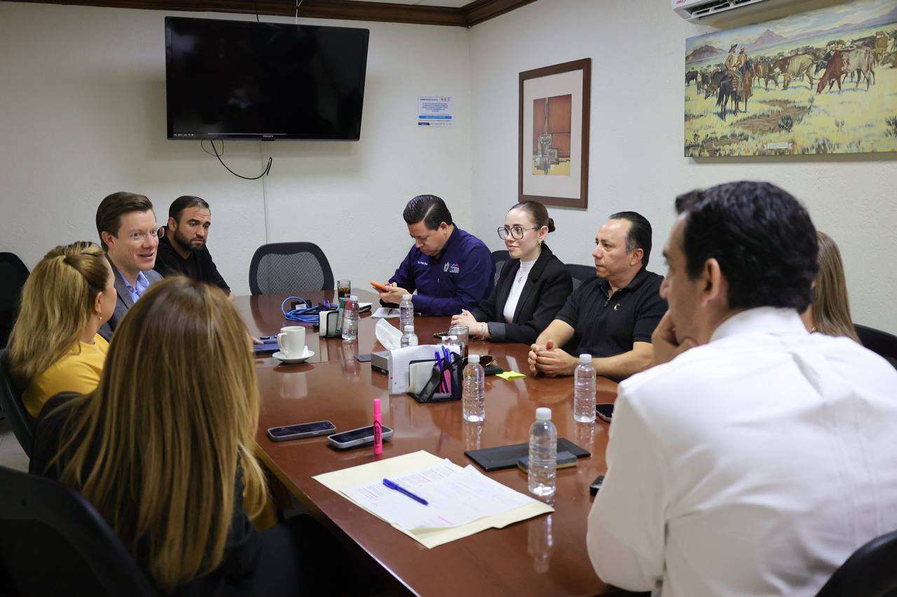 Refuerza Alcalde alianza con comerciantes del Centro