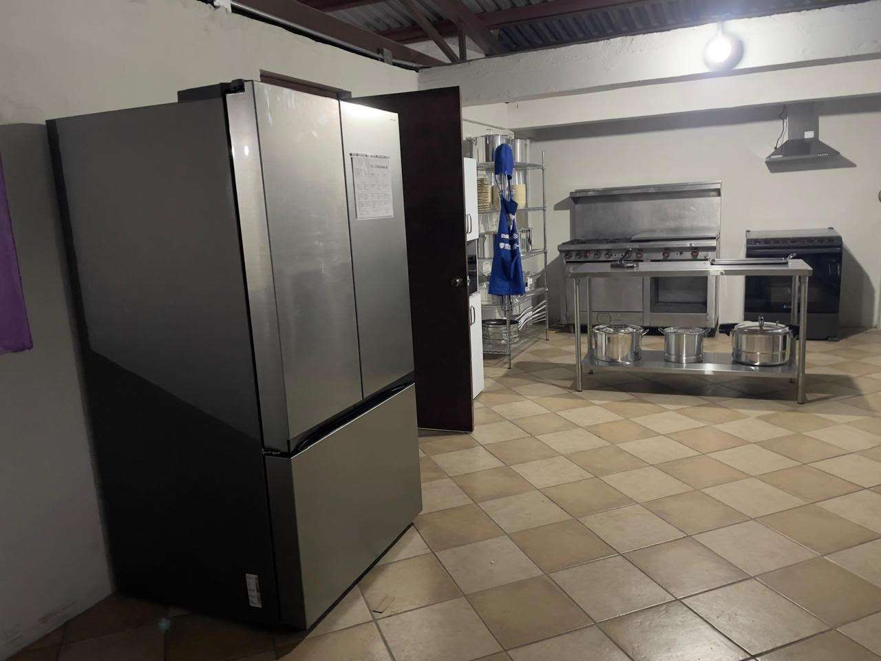 Alistan comedor comunitario en Parral
