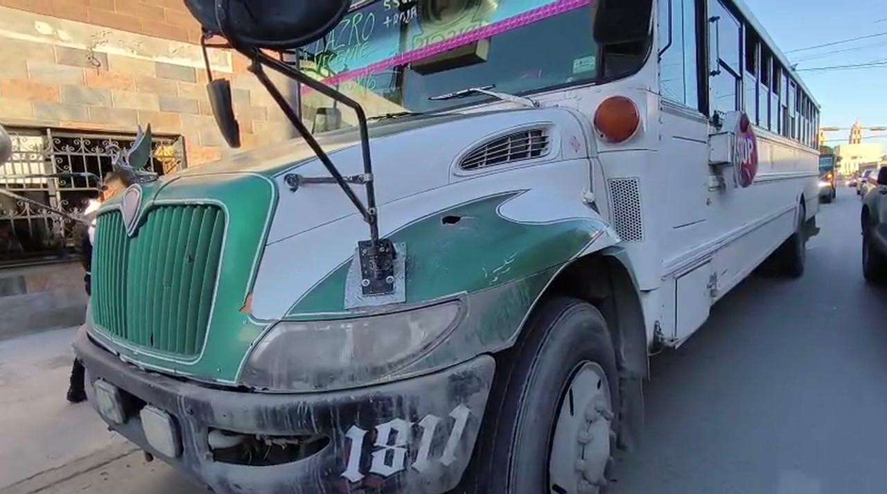 Atropellan a adulto mayor con camión de transporte público en el Centro
