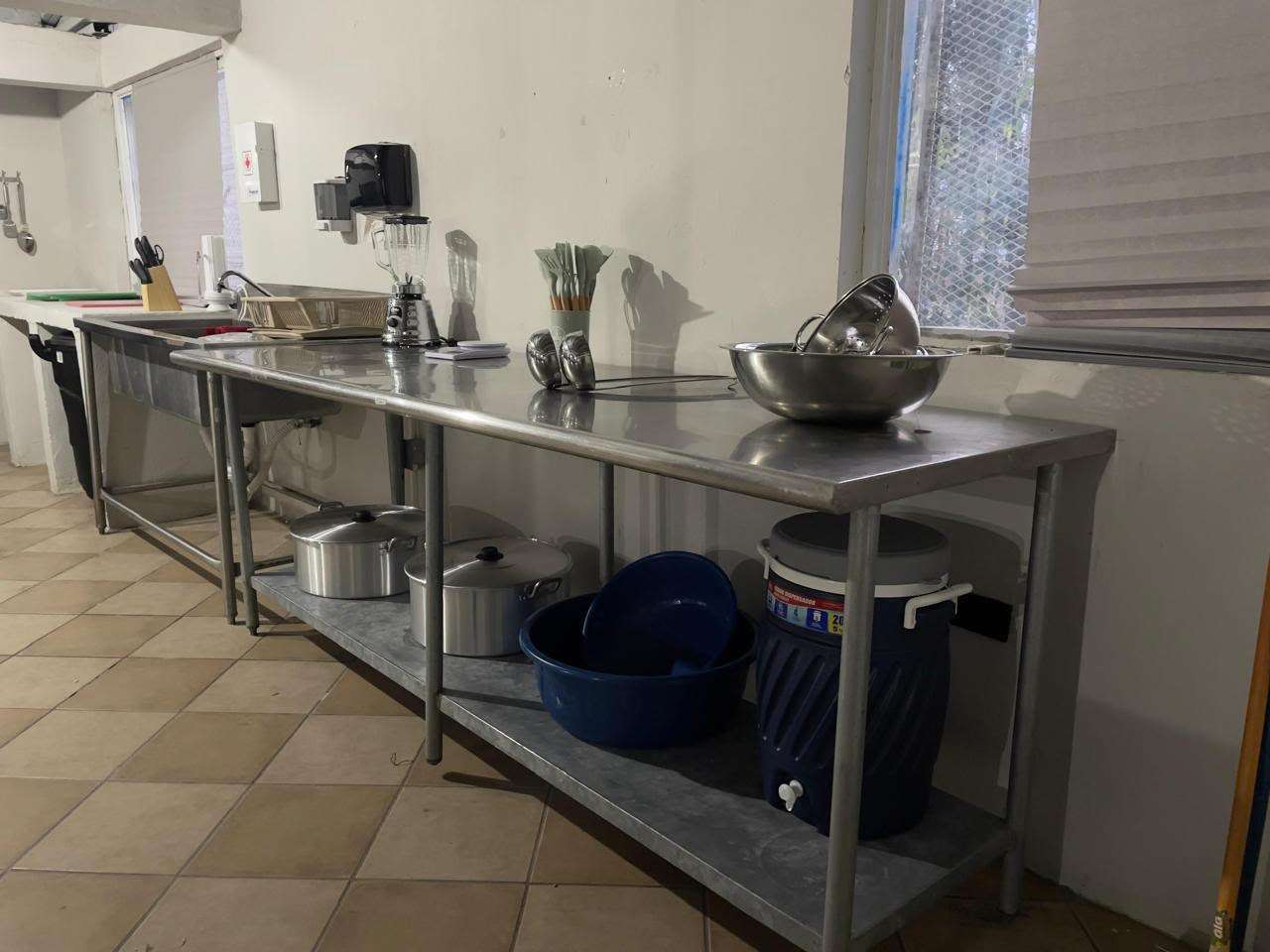 Alistan comedor comunitario en Parral