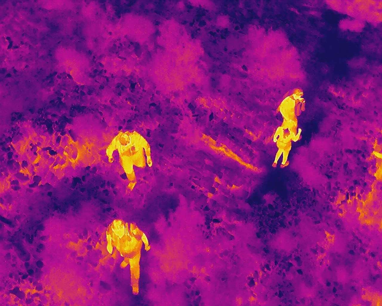 Encuentran con dron a dos senderistas en Las Vírgenes