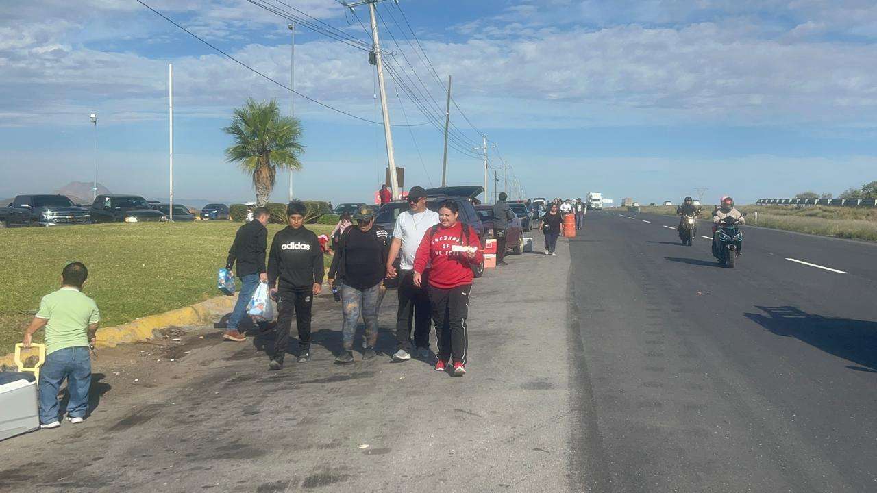 Caminan miles de fieles a San Judas Tadeo