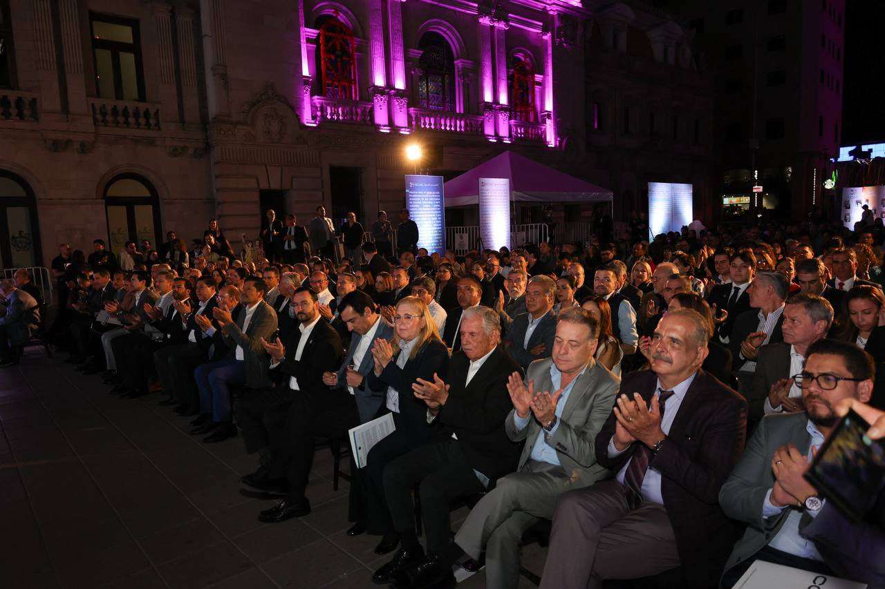 Reconoce Alcalde a Fechac por 30 años de trabajo 
