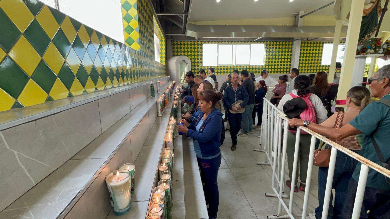 Colapsan fieles tráfico rumbo a San Juditas 