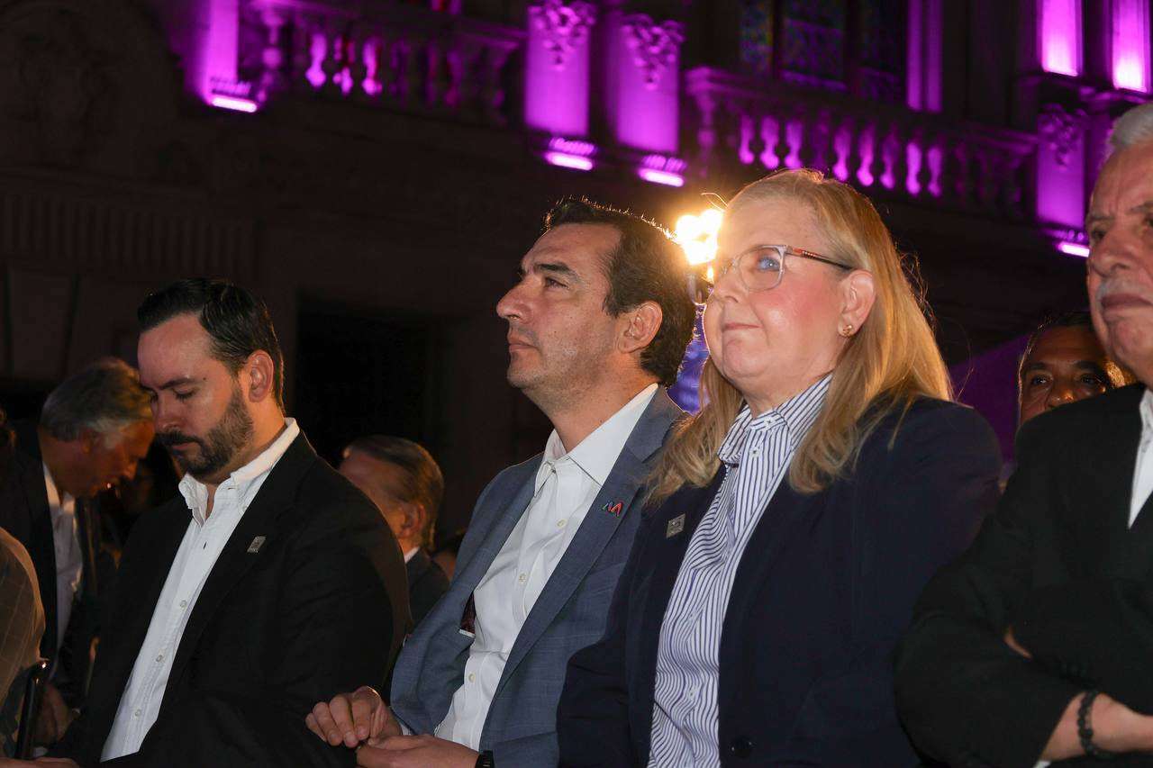 Reconoce Alcalde a Fechac por 30 años de trabajo 
