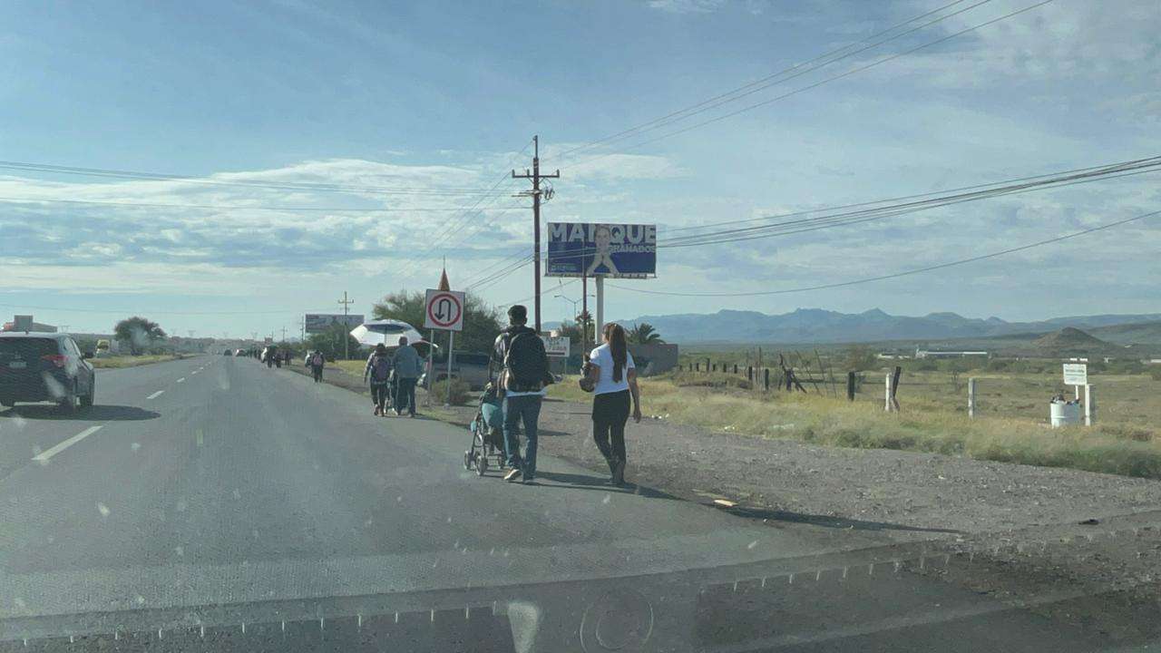 Caminan miles de fieles a San Judas Tadeo