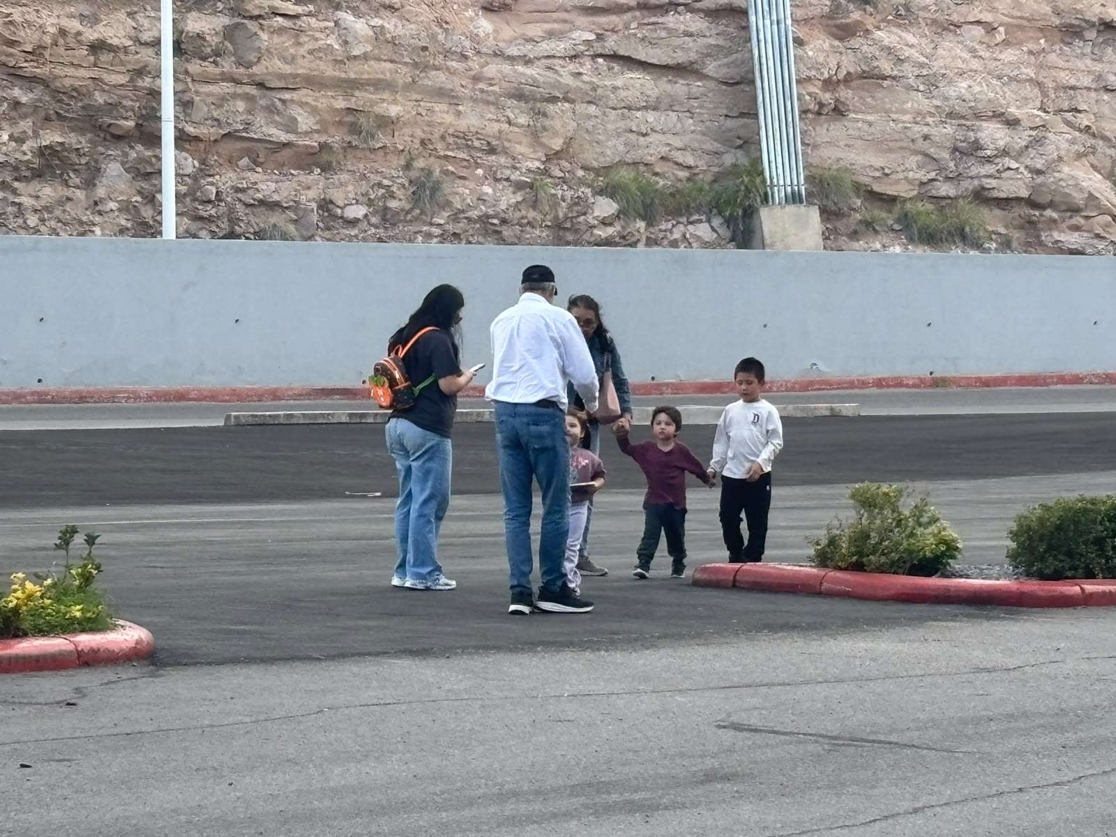 Liberan a menor atorado en juego en Fashion Mall