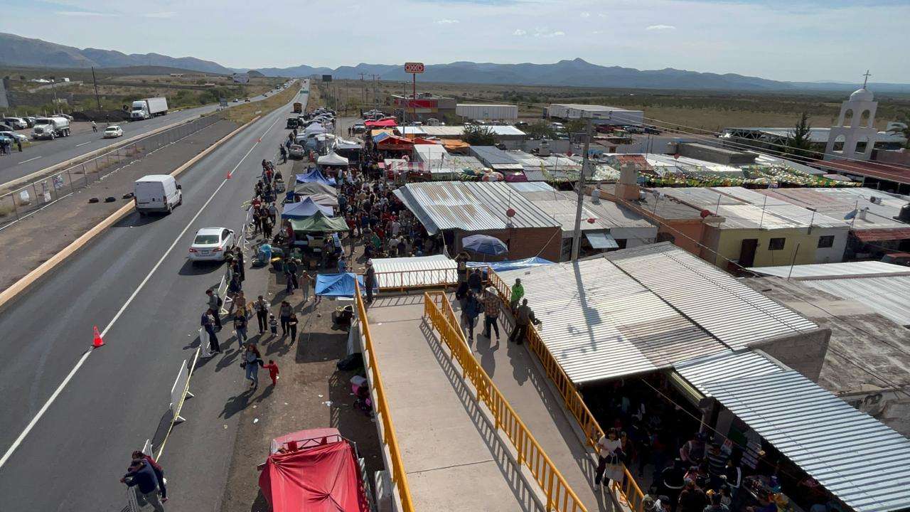 Colapsan fieles tráfico rumbo a San Juditas 