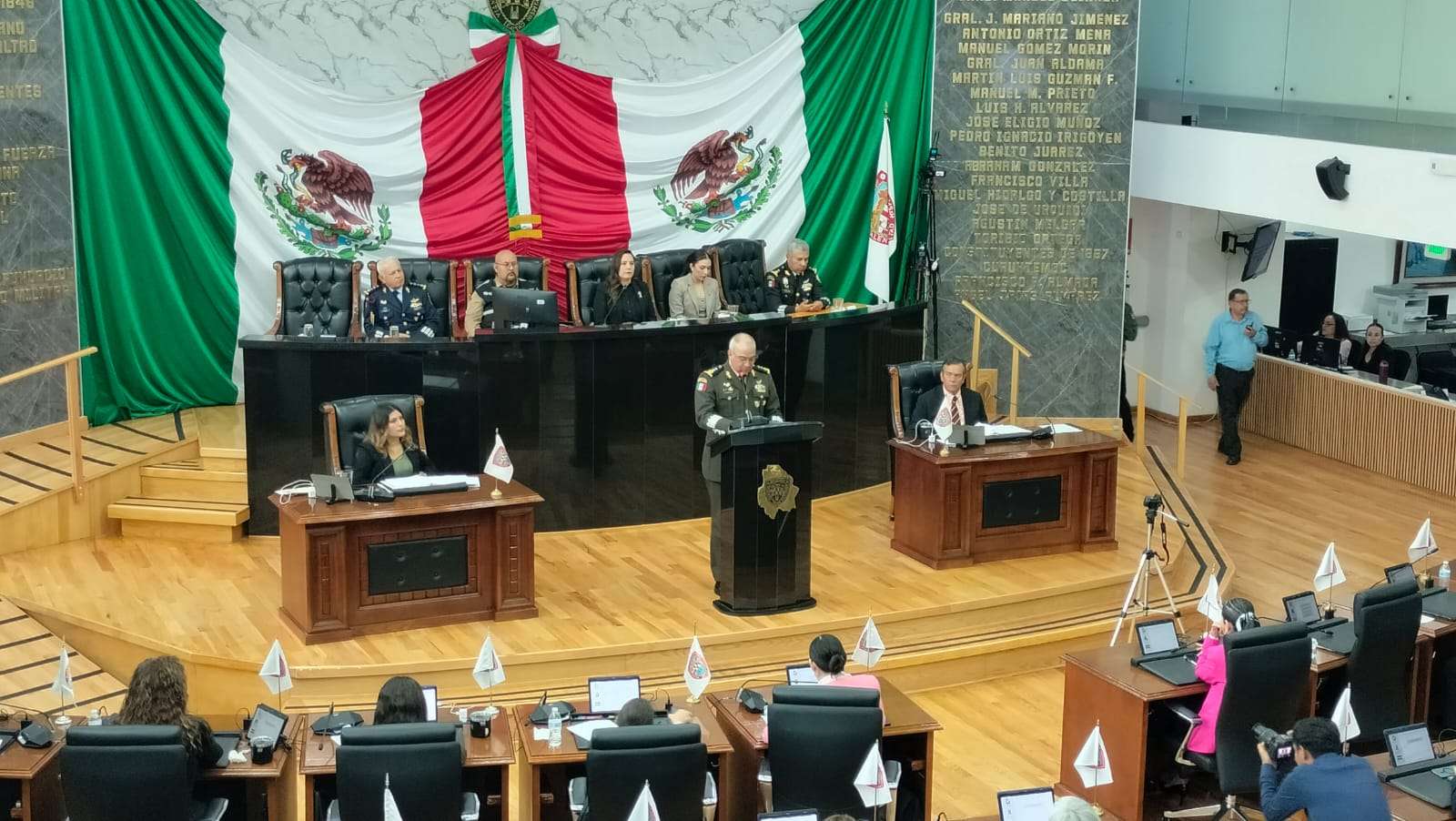 Conmemora Congreso aniversario del Plan DN-III-E