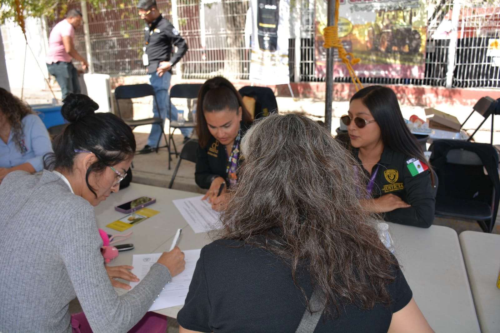 Ofrecen atención legal gratuita a familias en Juárez