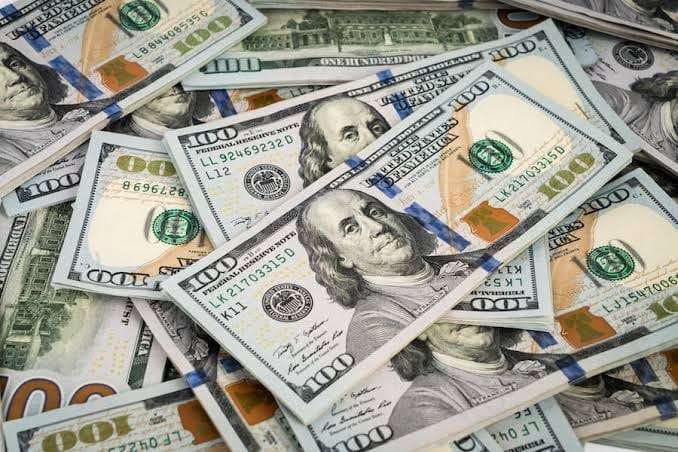 Cotiza a $19 el dólar en bancos de Chihuahua 