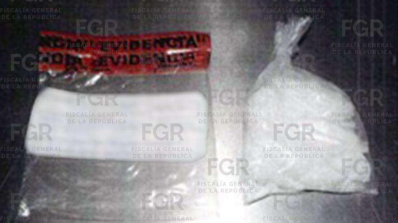 Condenan a pareja a más de 11 años de prisión por portar armas y vender cristal