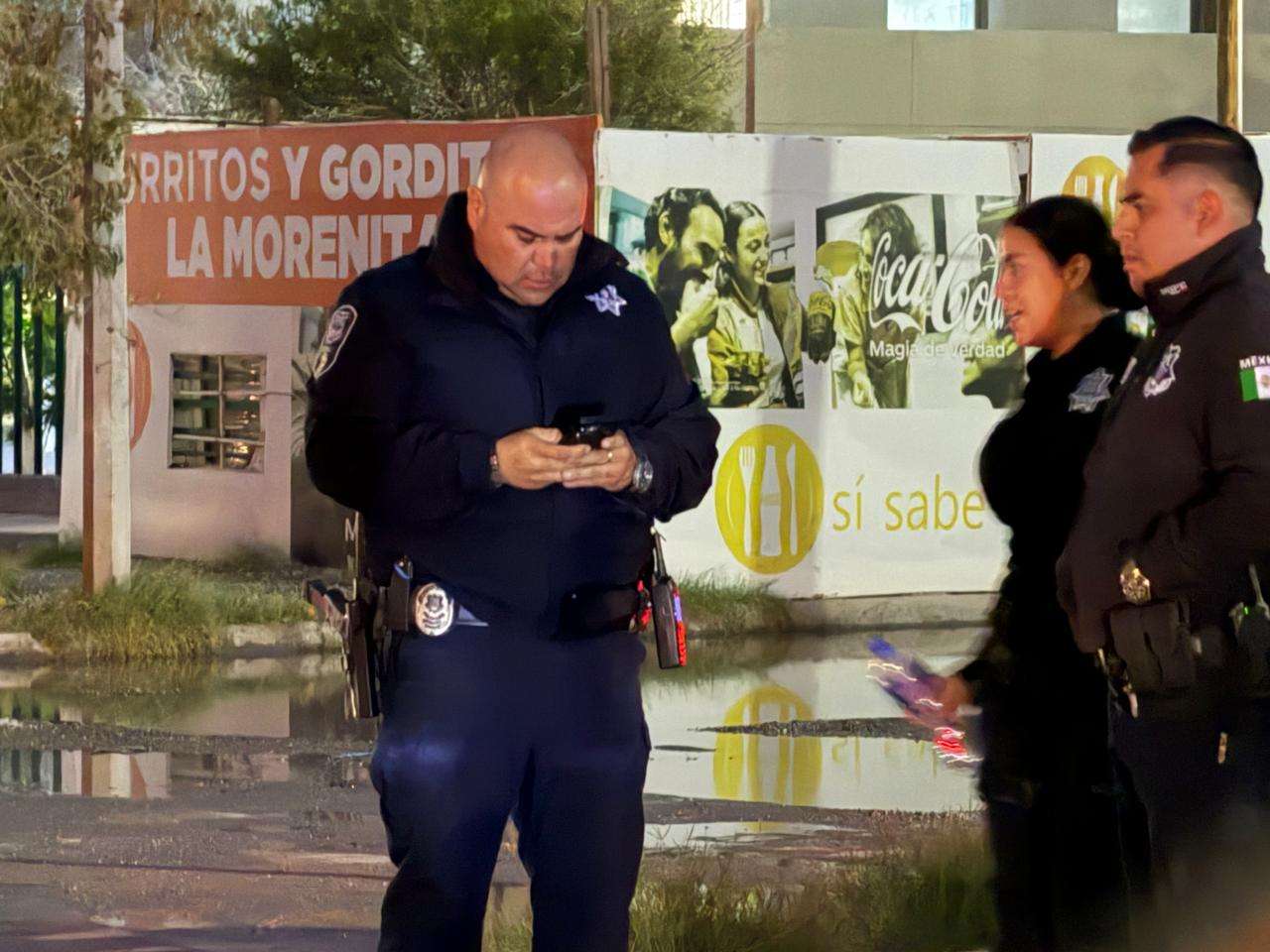 Aseguran dos camiones de transporte de paquetería en el bulevar Óscar Flores