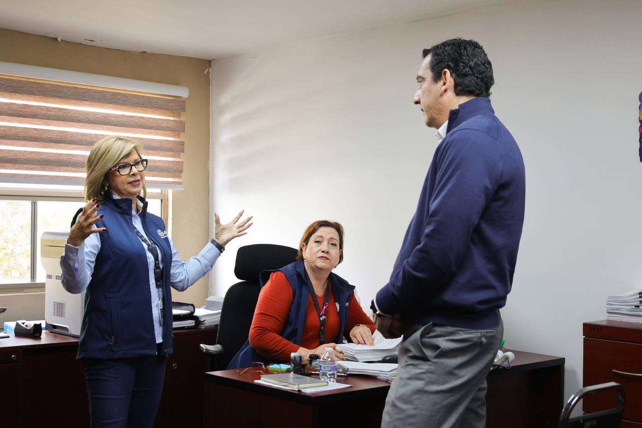 Recorre Chavira dependencias municipales