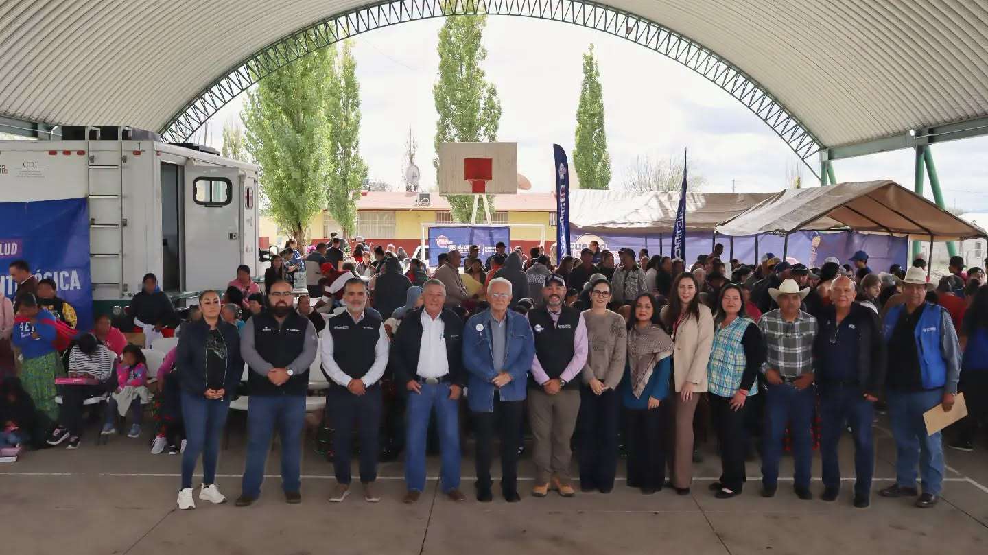 Acercan servicios a familias del Ejido La Quemada