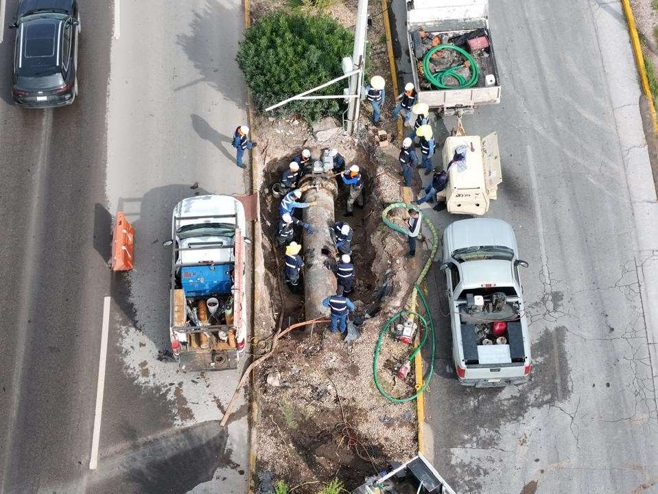Avanza Jmas con trabajos en ductos de El Sauz