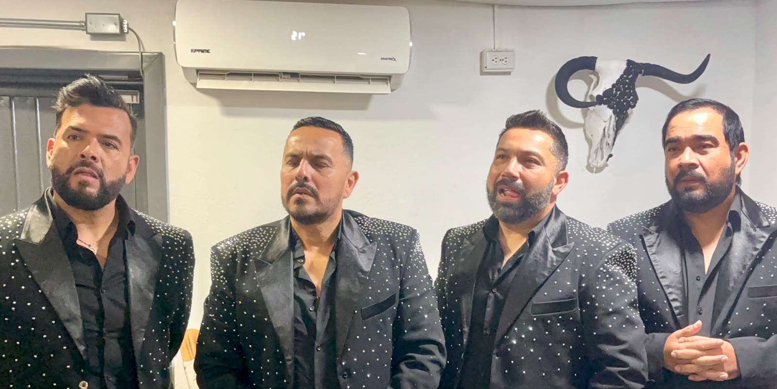 Acata Generación R veto a narcocorridos