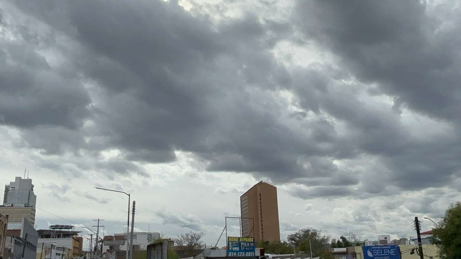 Alcanza temperatura 24°C con probabilidad de lluvia