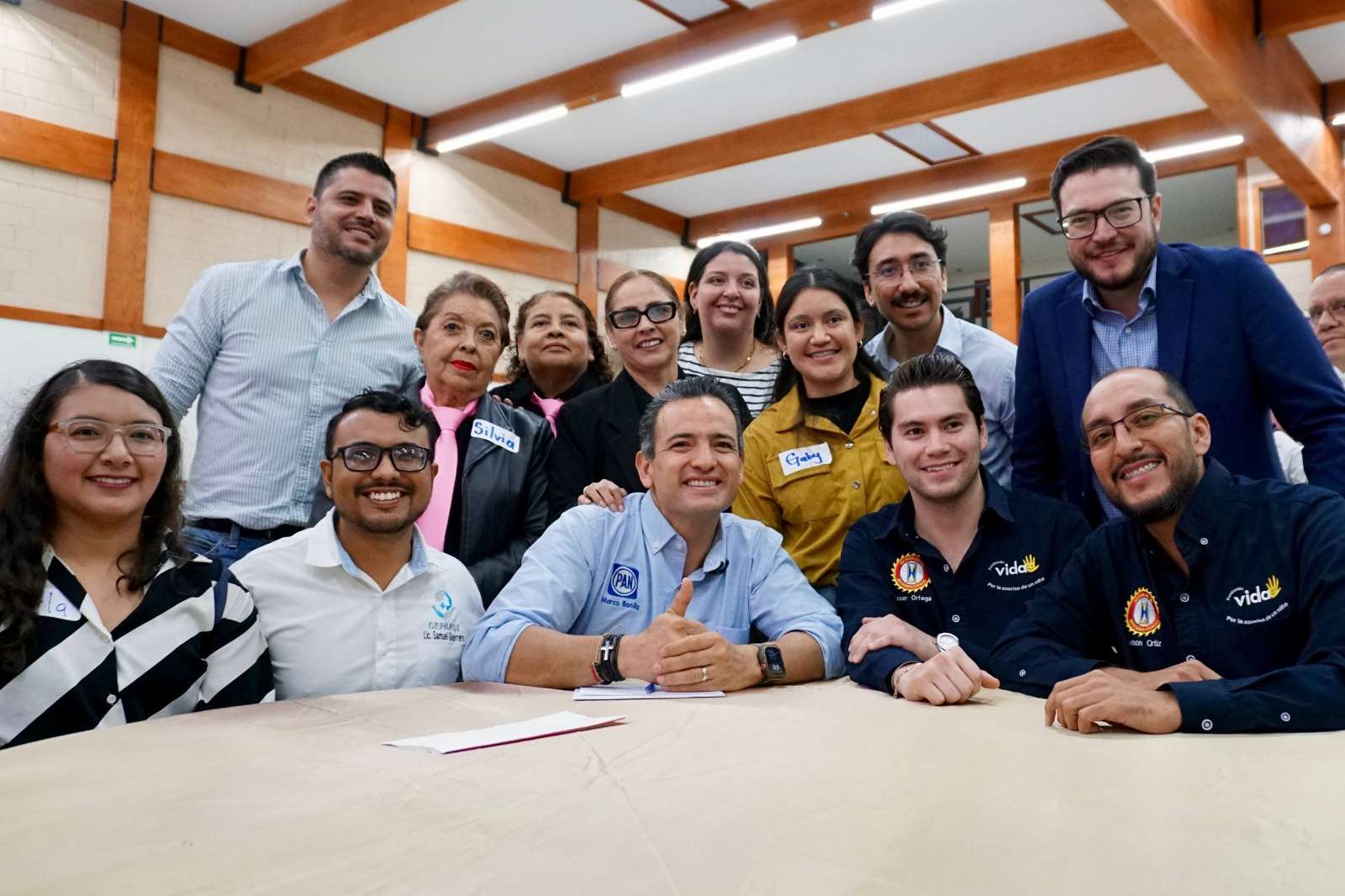 Escucha Bonilla propuestas de región centro-sur