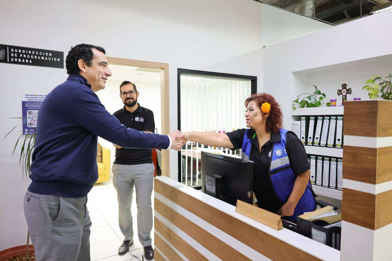 Recorre Chavira dependencias municipales