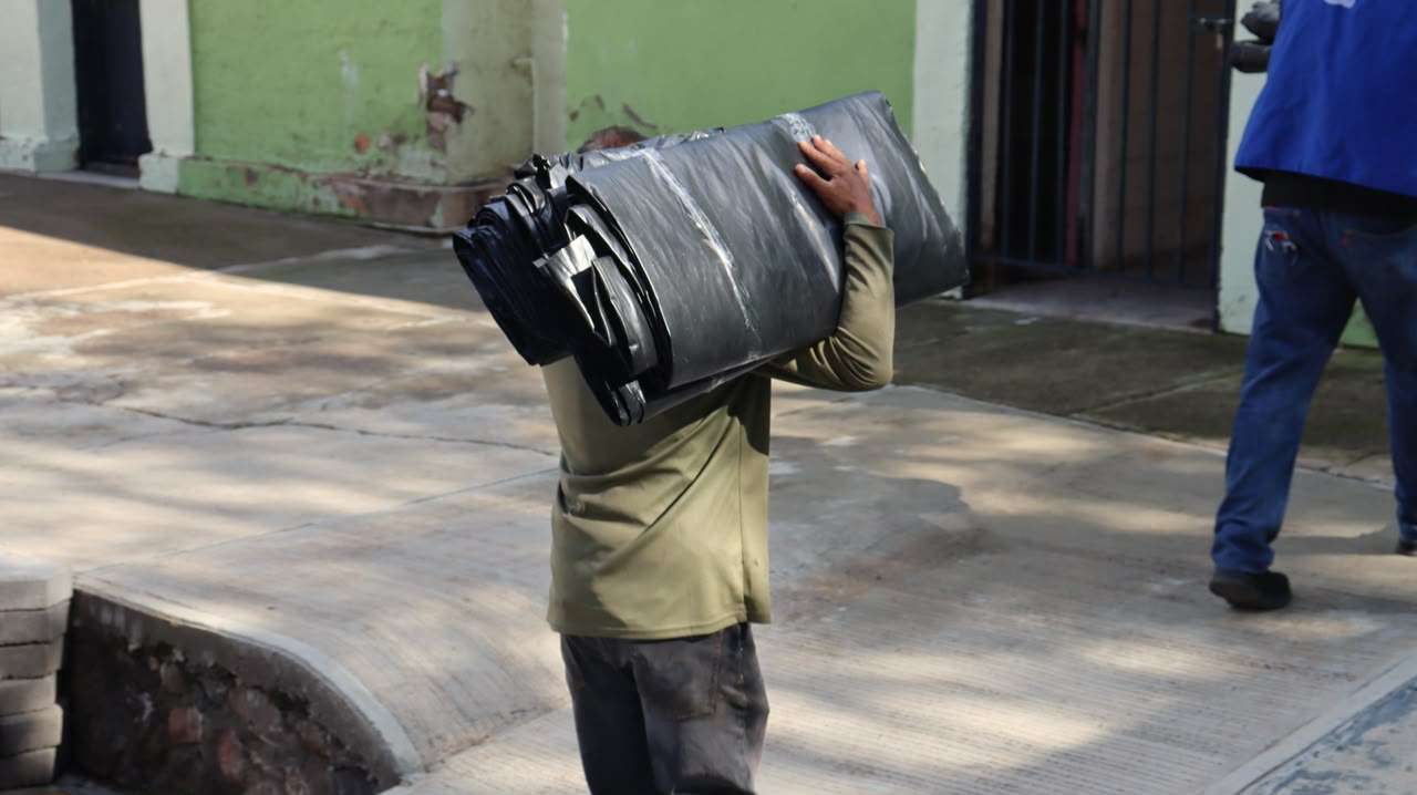 Apoya Estado a familias 8 mil entregas por lluvias
