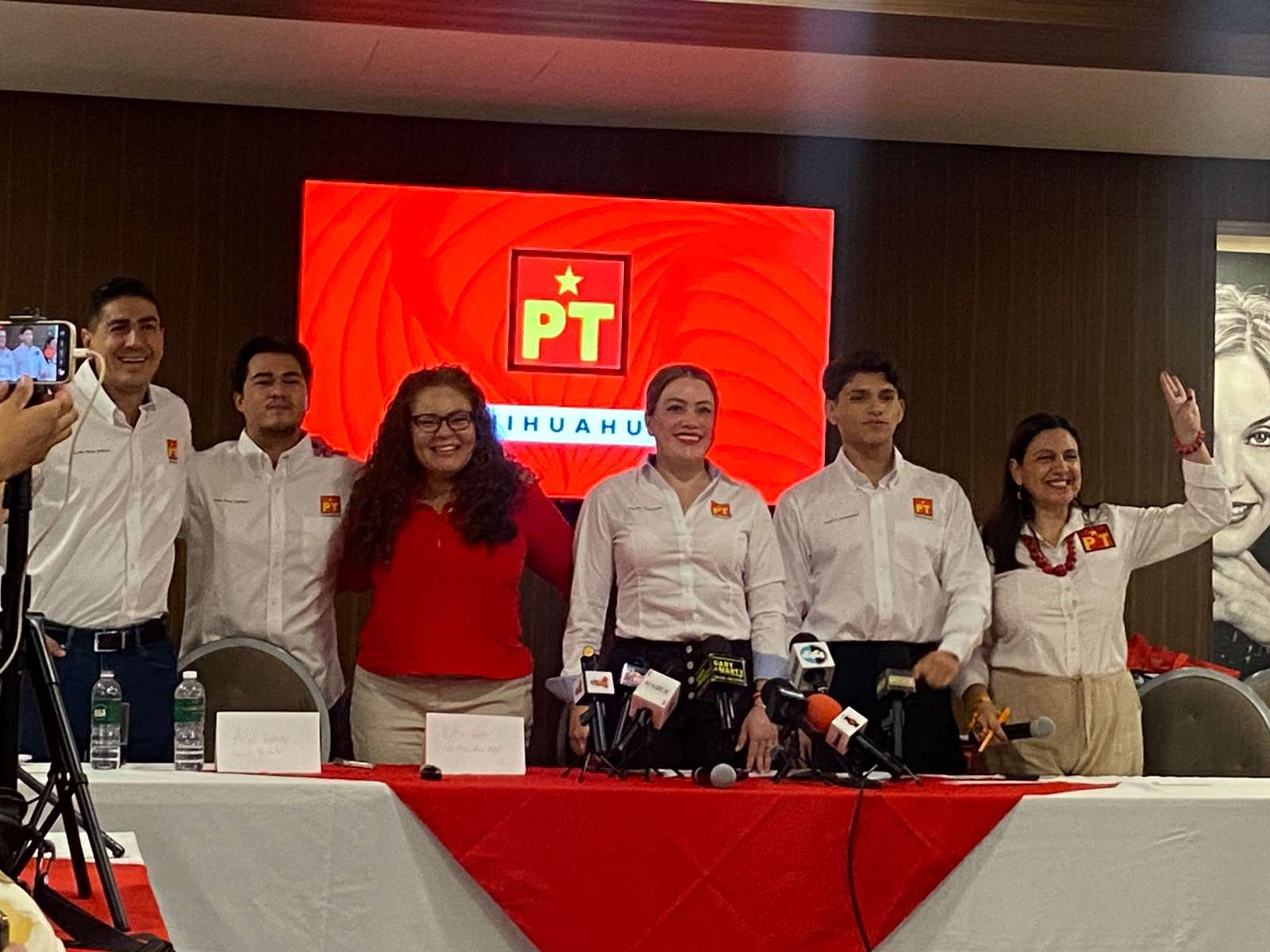 Destapa PT perfiles rumbo al 2027 en Chihuahua