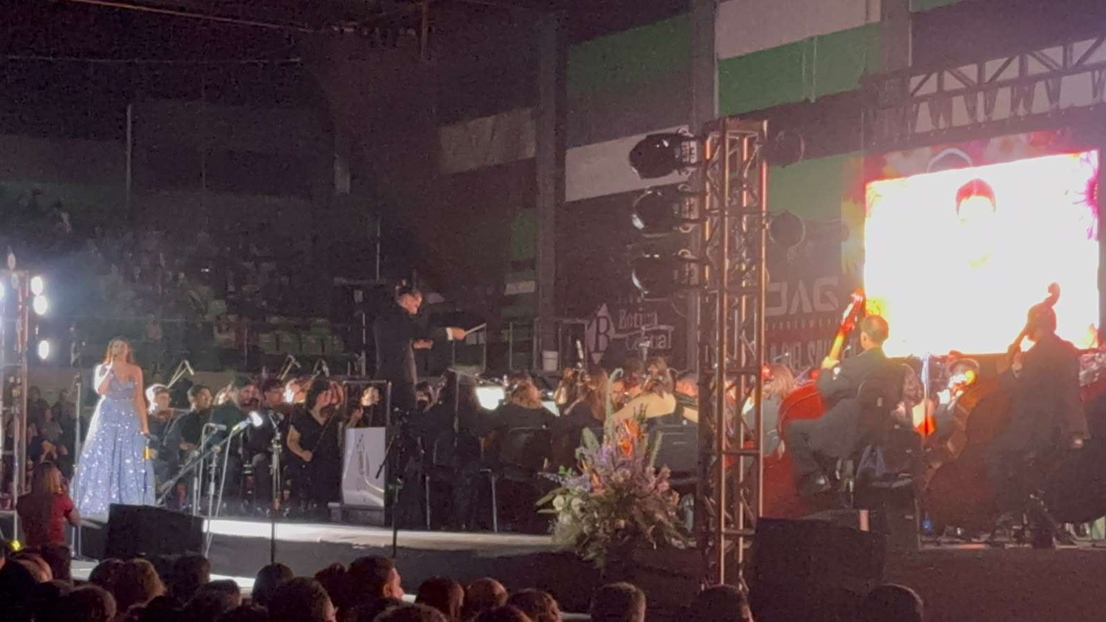 Rinden Uach y Uacj homenaje al Divo Juan Gabriel