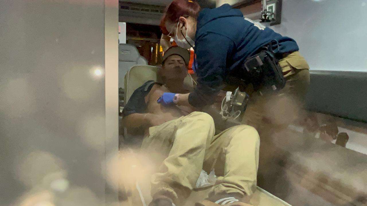 Deja riña de franeleros un herido con arma blanca