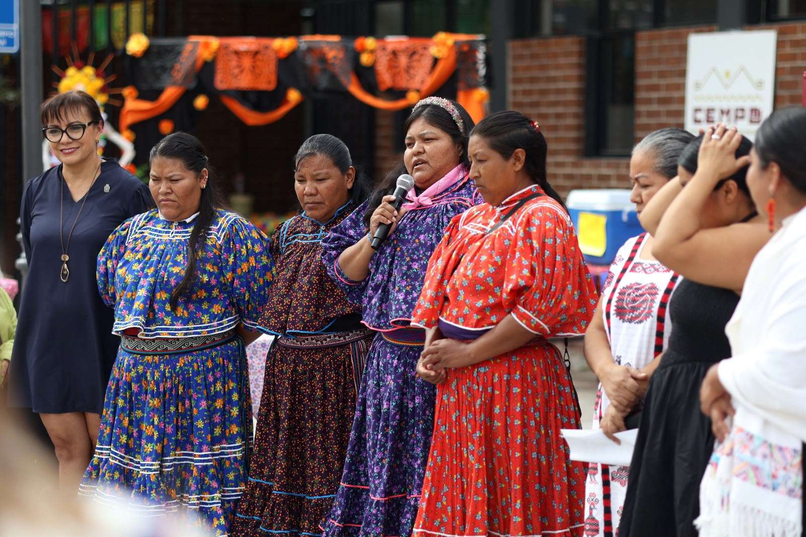 Realizan concurso de Altares de Muertos de los pueblos originarios