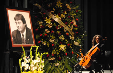 Sentido homenaje