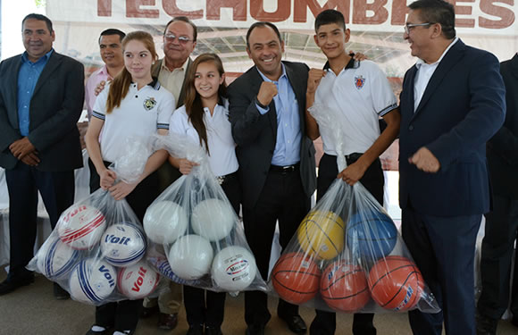 Entregaron apoyos deportivos