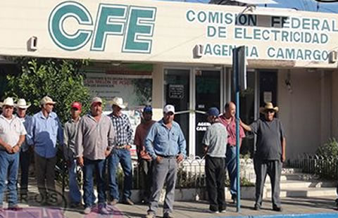 Toman productores agrícolas oficinas de CFE en Camargo por altos cobros