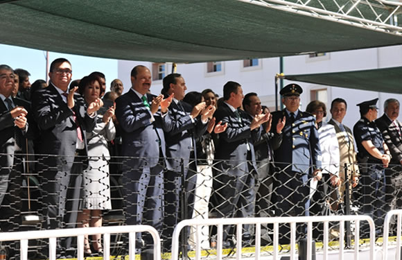 Les brindan reconocimiento a los participantes
