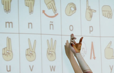 Impartirá Imss curso de lengua en señas