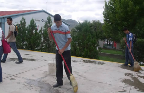 Habilita Protección Civil a Conalep Parral como albergue