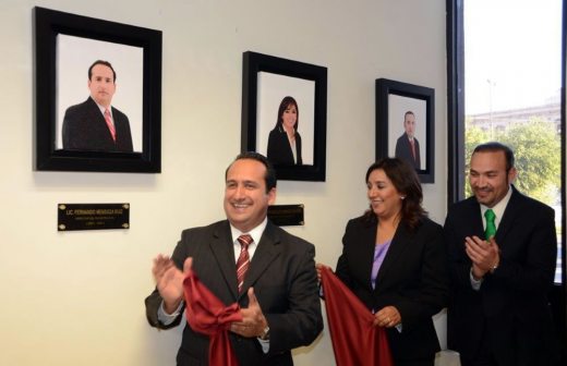 Inauguran galería de ex directores del Registro Civil en el estado
