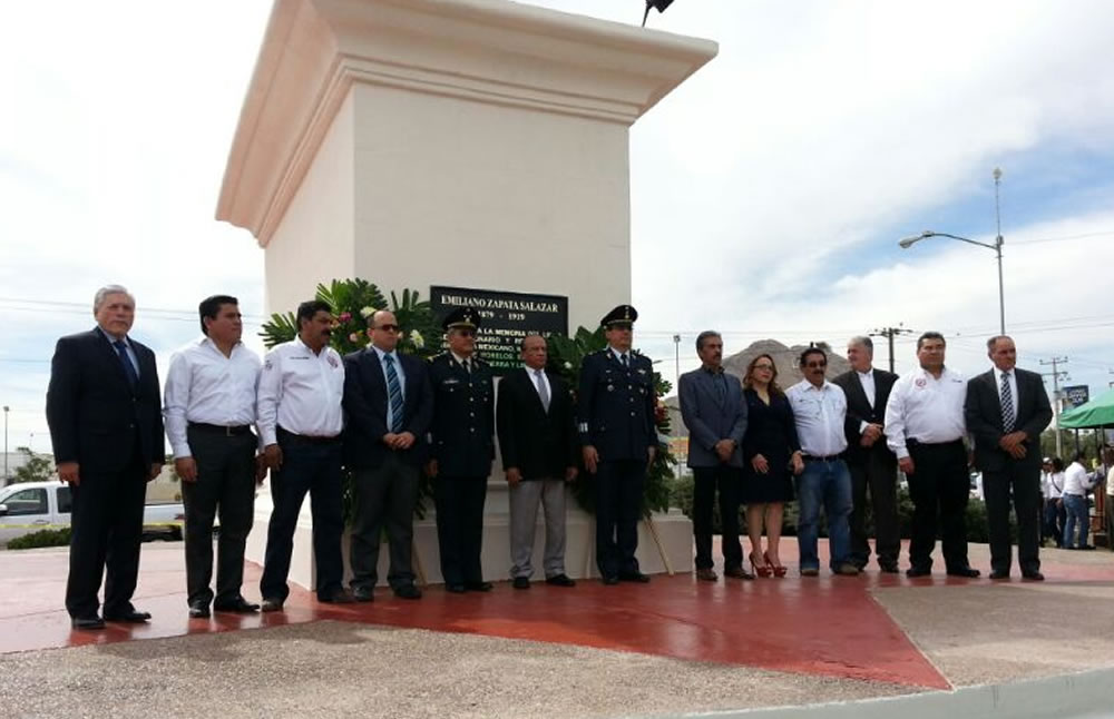 Guardia de honor a Zapata