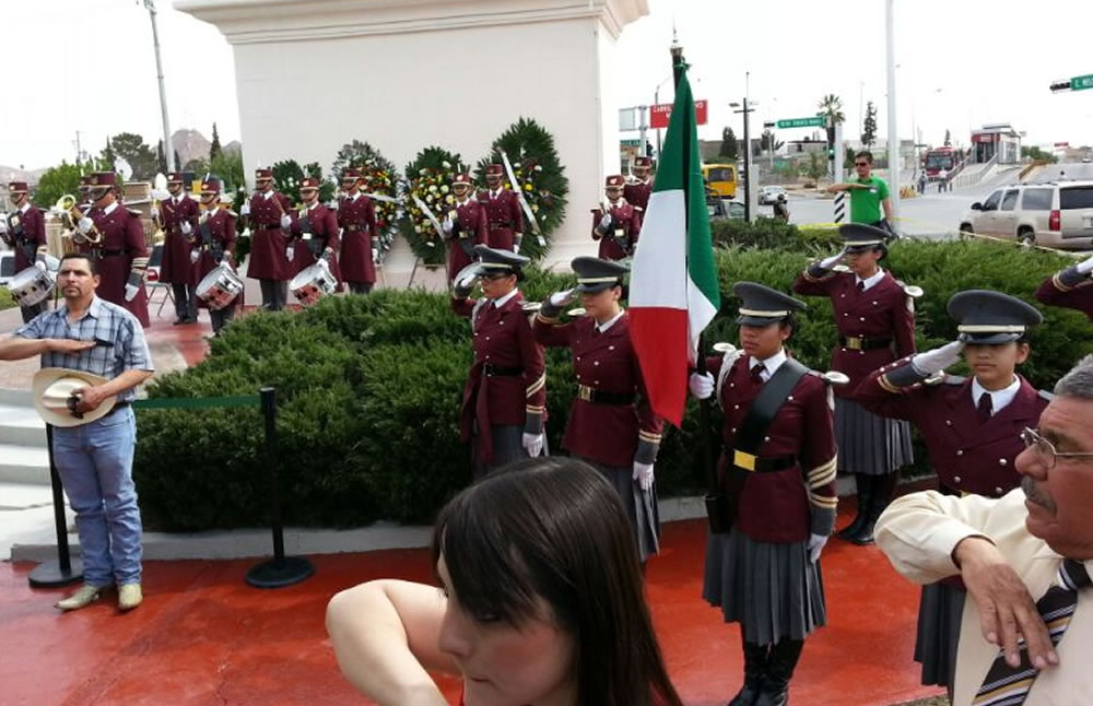 La Banda de Guerra y escolta del Cbtis 122