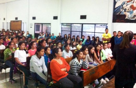 Imparten conferencias sobre afectividad y educación sexual en Delicias