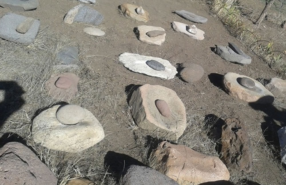 Antiguos molcajetes