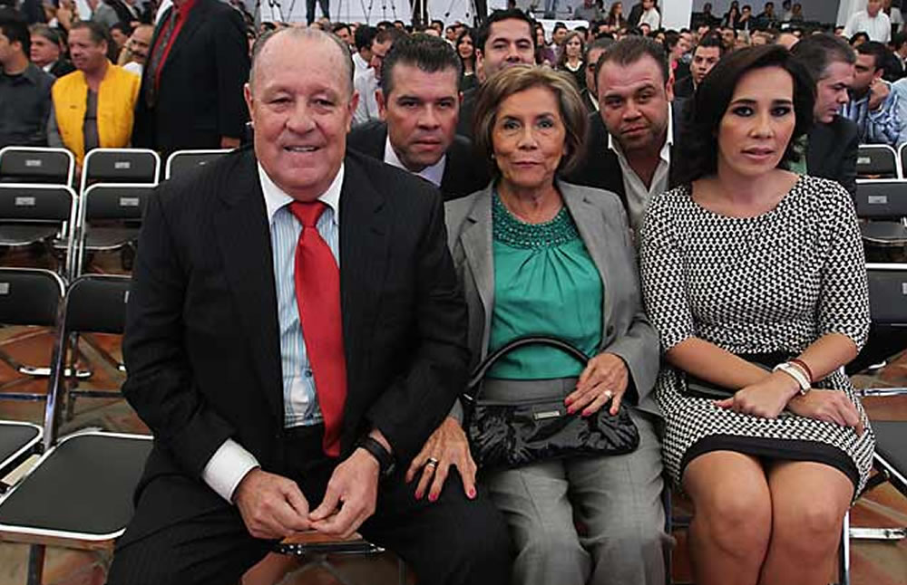 Los hermanos Barba Mariscal son Marco Antonio, Julia y Said, funcionarios